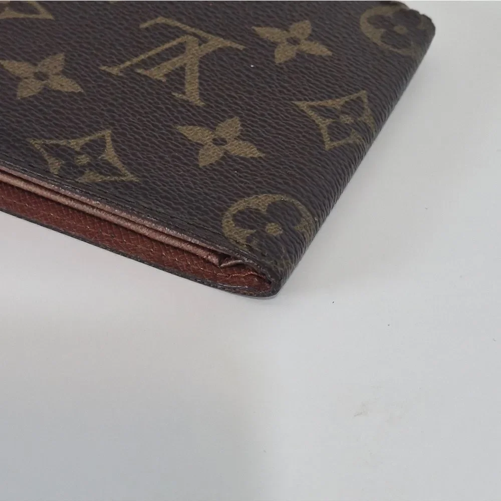 Louis Vuitton Bifold Monogram Wallet